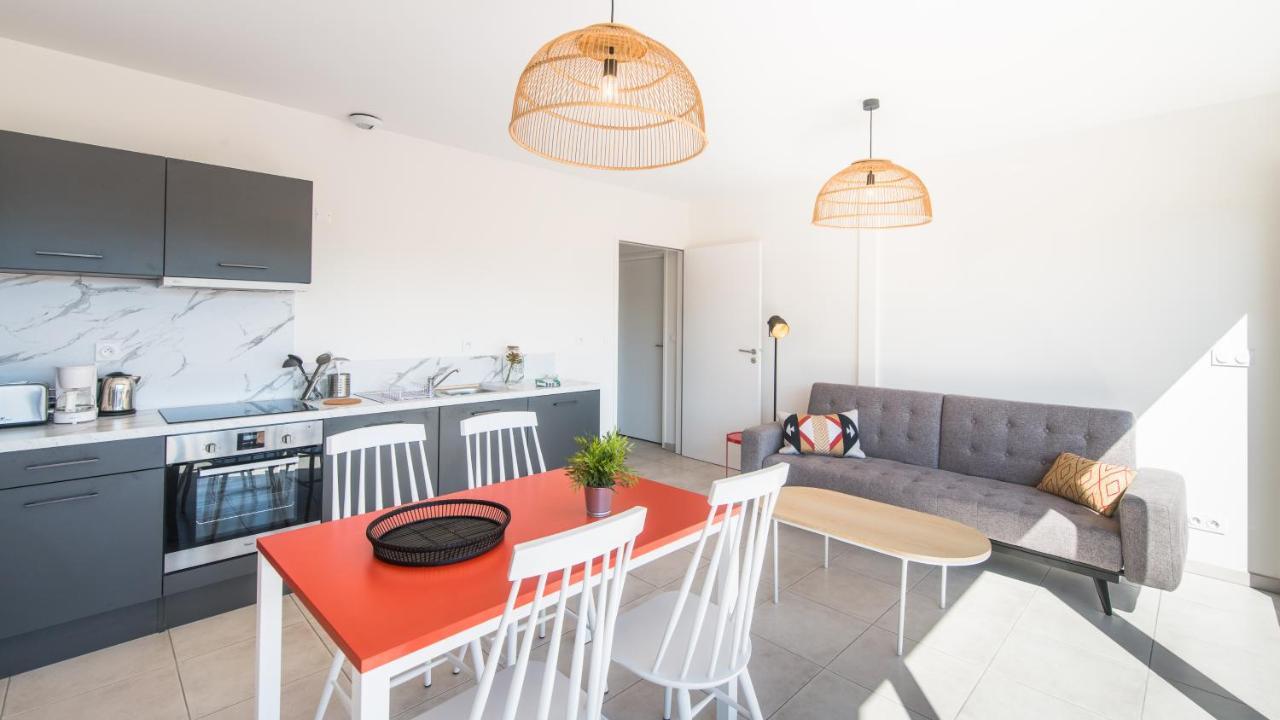 "Le Soleil Levant" Avec Balcon Et Parking Prive, 2 Adultes Et 1 Enfant Sarlat-la-Canéda Zewnętrze zdjęcie